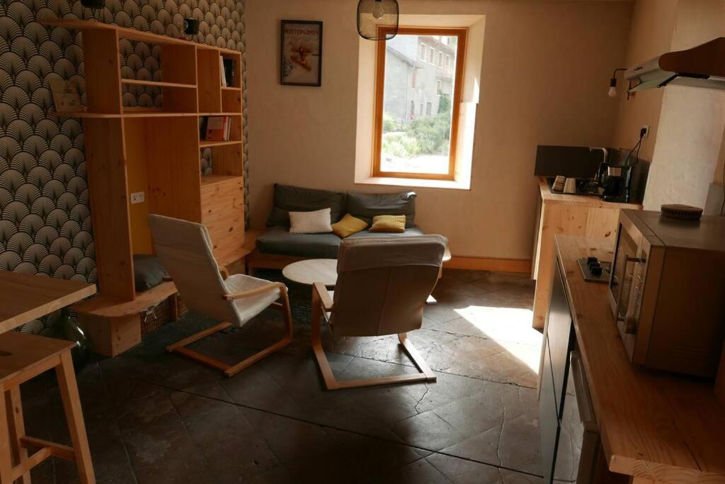 Joli Appartement Confortable Renove Style Cosy Saint-Martin-de-la-Porte Eksteriør bilde